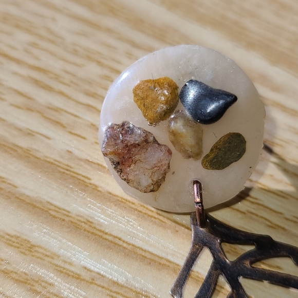 Boho Metal Feather Earrings - Picture 5 of 9